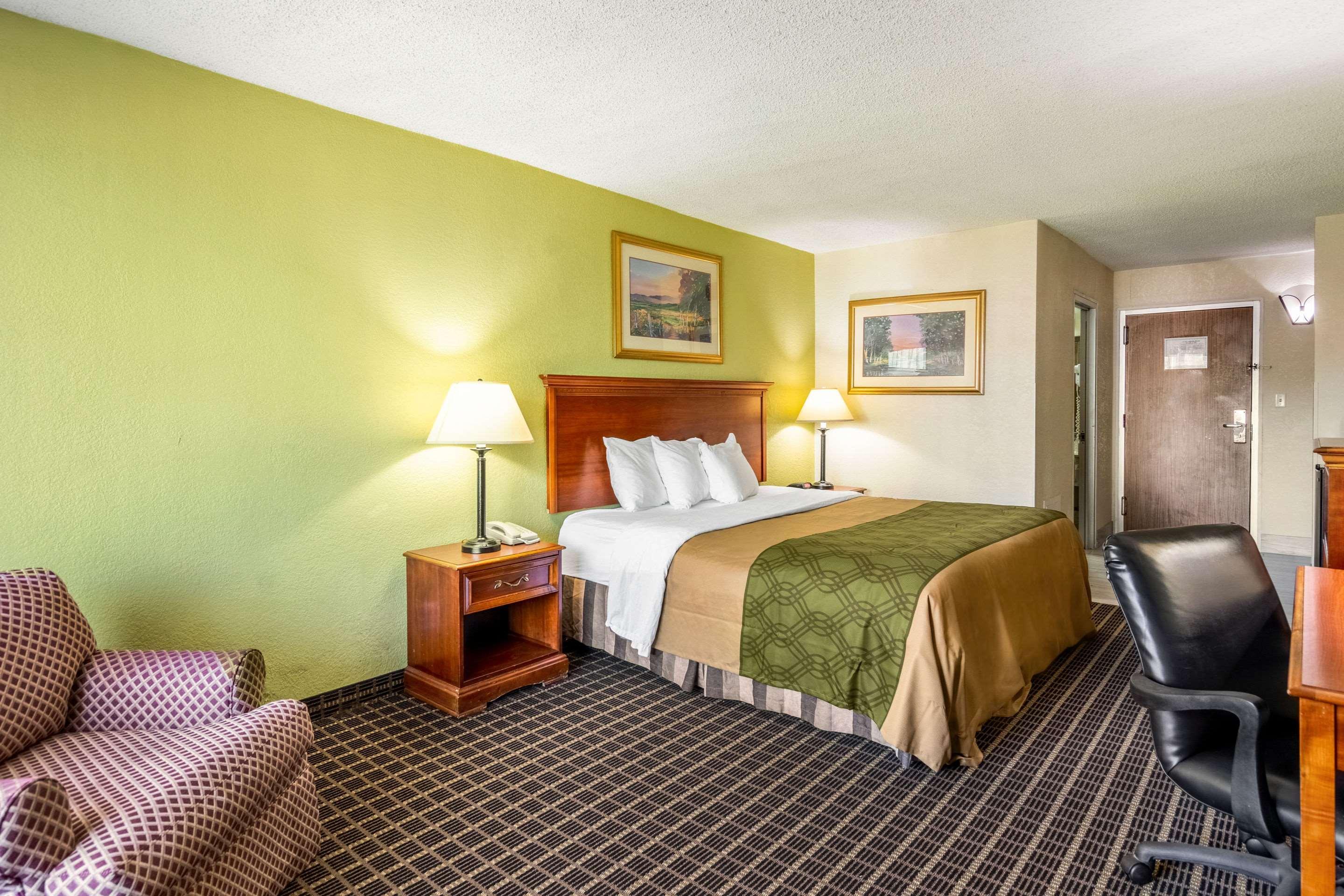 Rodeway Inn Central Ричмънд Екстериор снимка