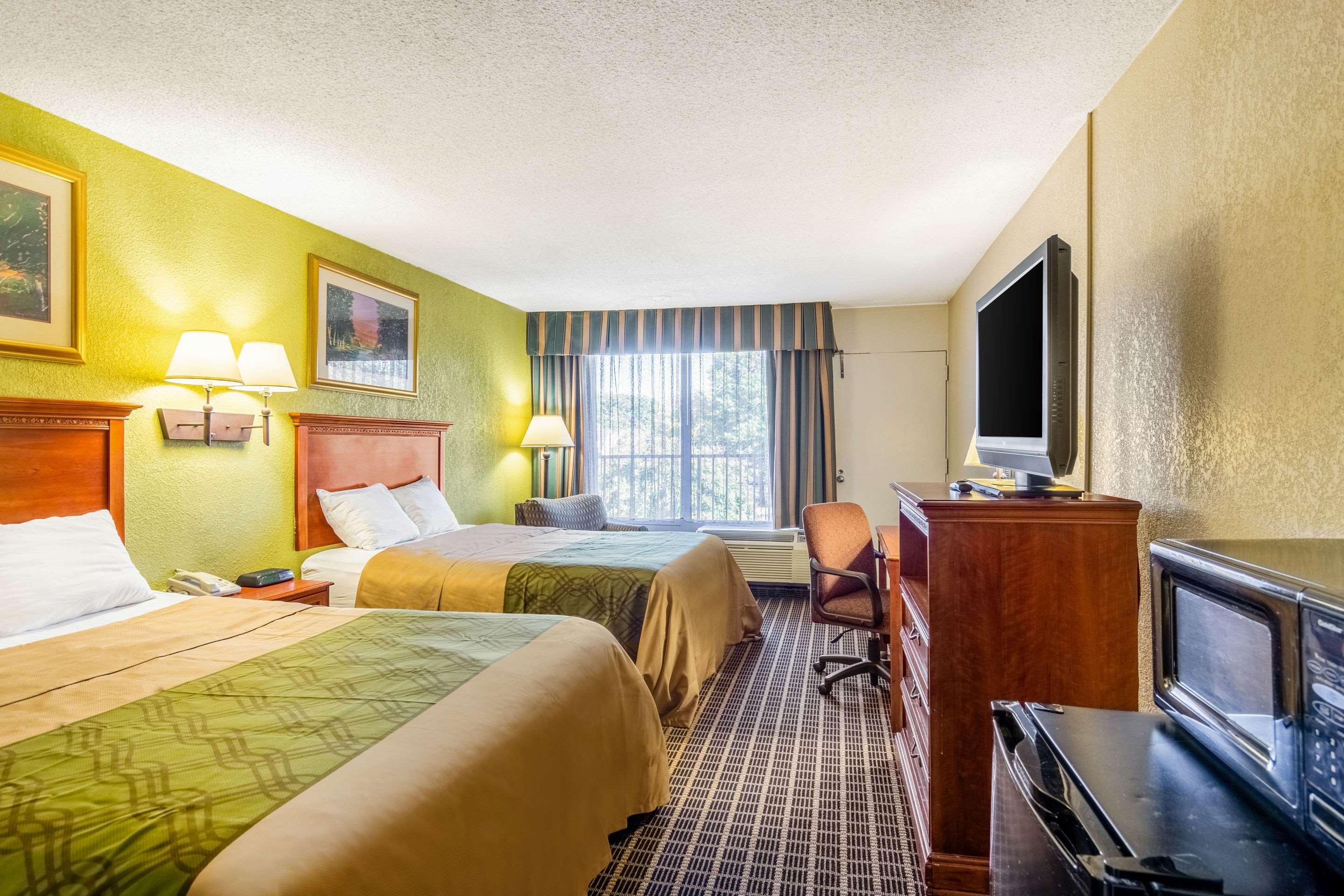 Rodeway Inn Central Ричмънд Екстериор снимка