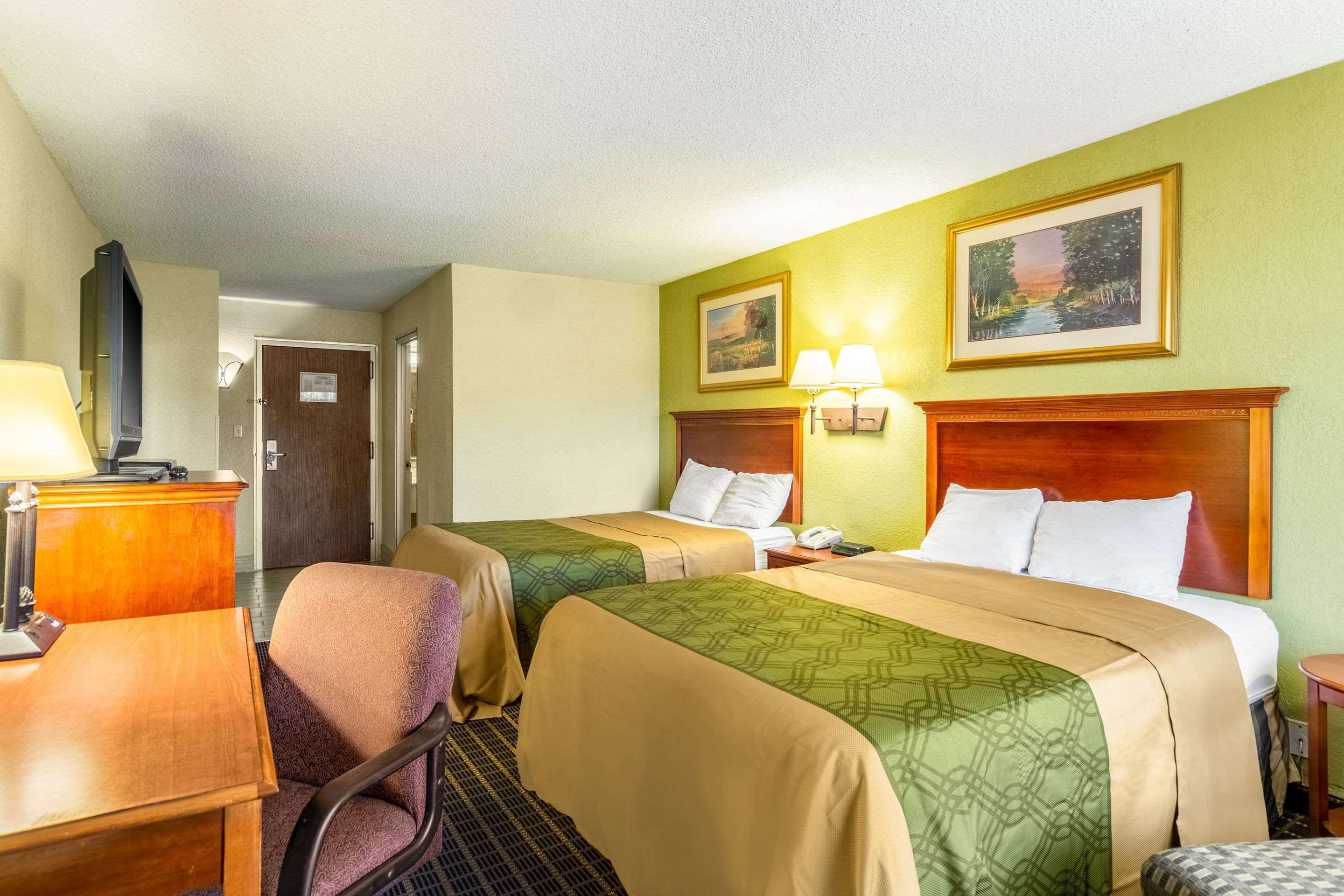 Rodeway Inn Central Ричмънд Екстериор снимка