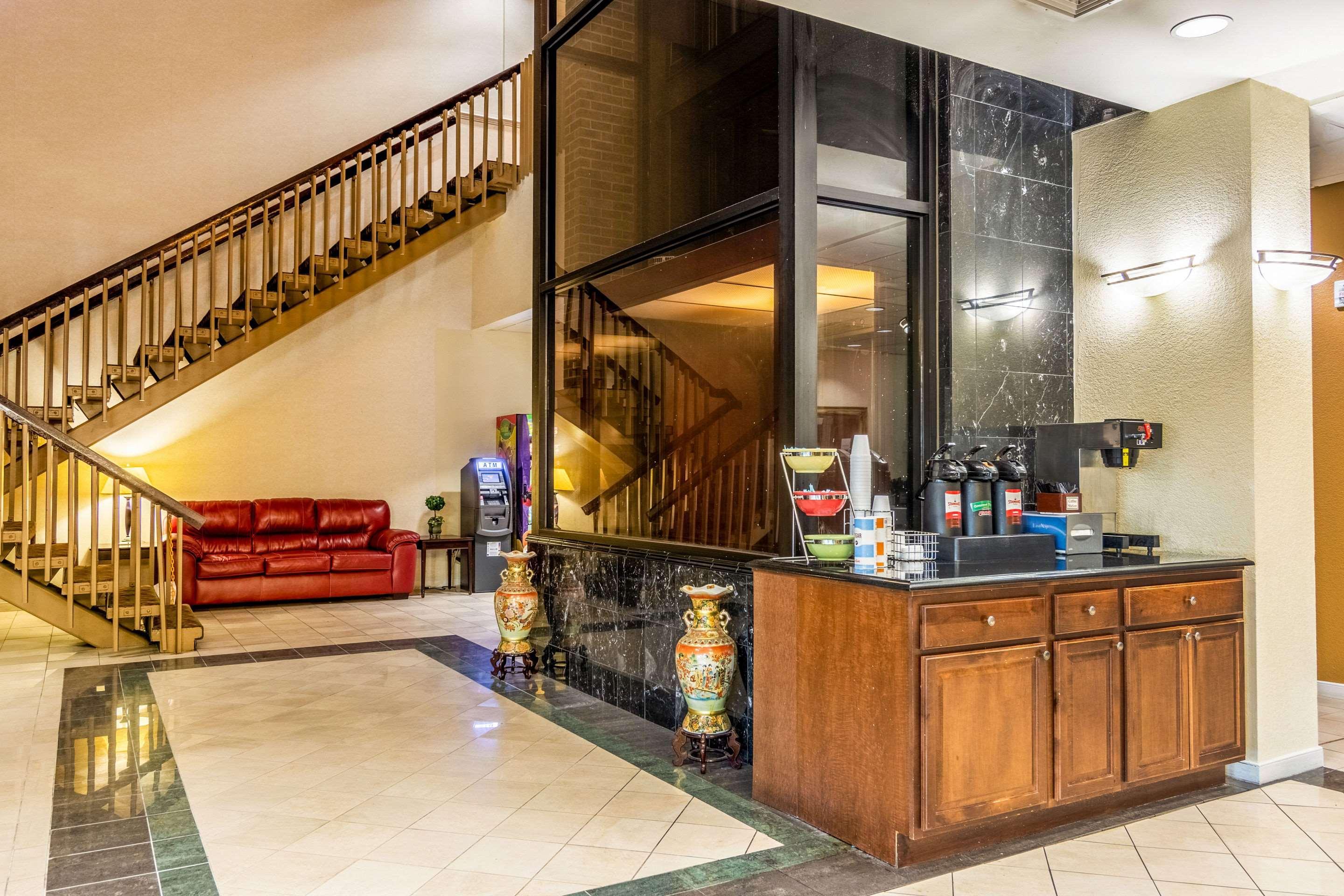 Rodeway Inn Central Ричмънд Екстериор снимка