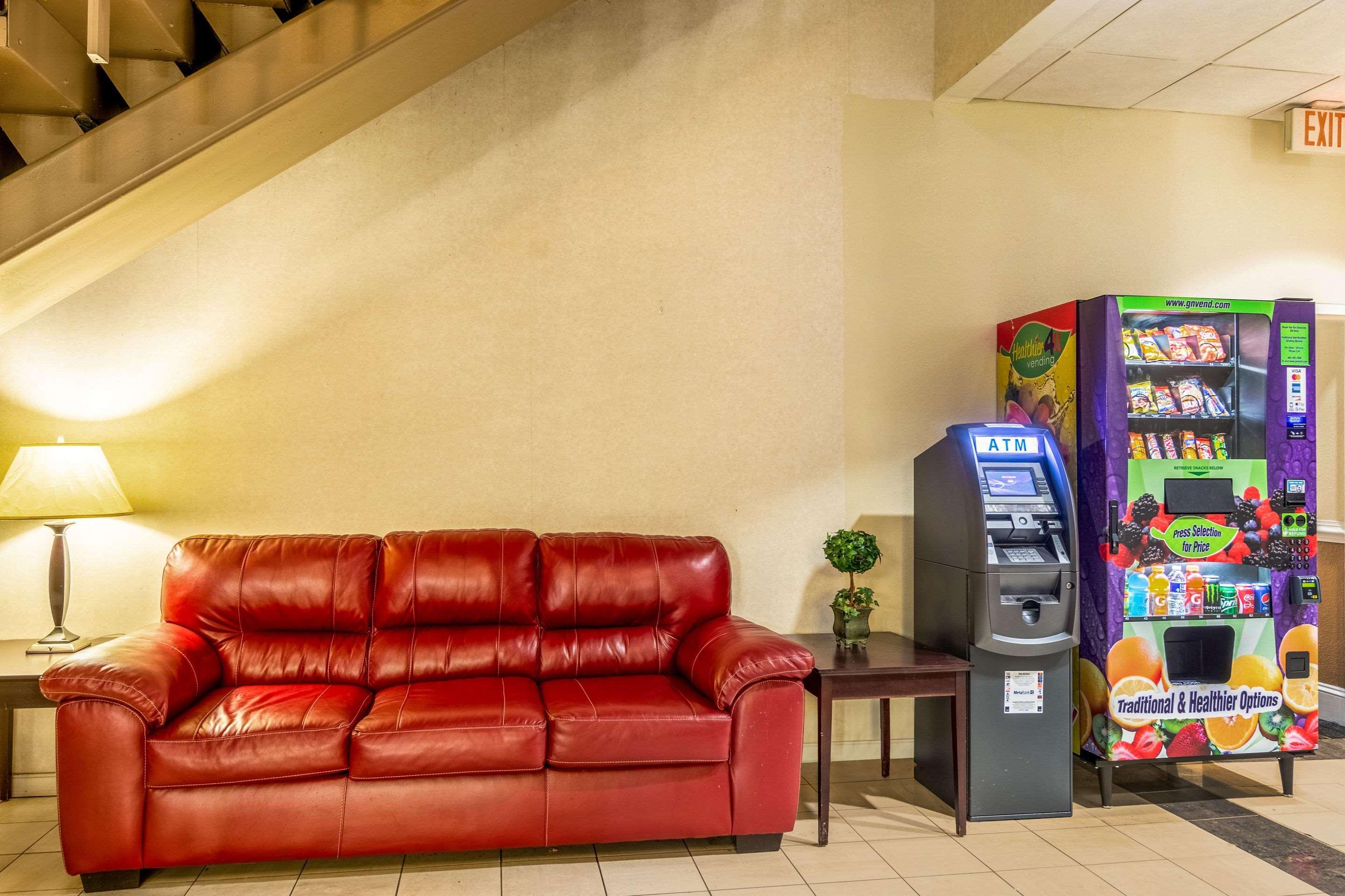 Rodeway Inn Central Ричмънд Екстериор снимка
