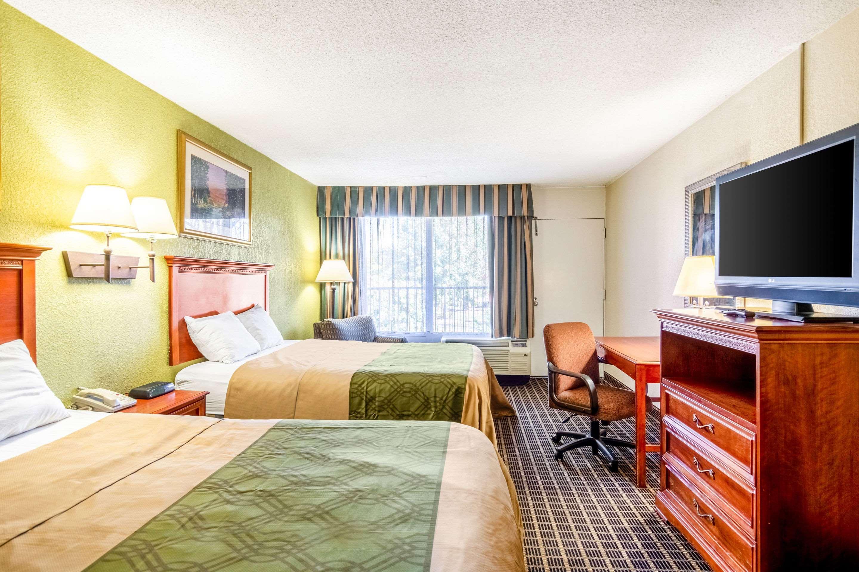 Rodeway Inn Central Ричмънд Екстериор снимка